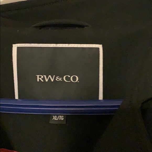 This is a classy black coat - Picture 2 of 2